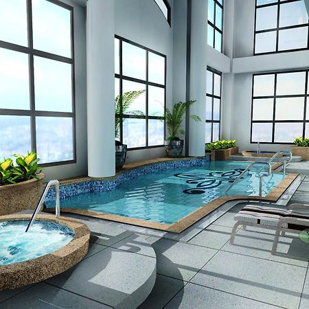 Bsa Twin Towers Aparthotel Mandaluyong Bagian luar foto