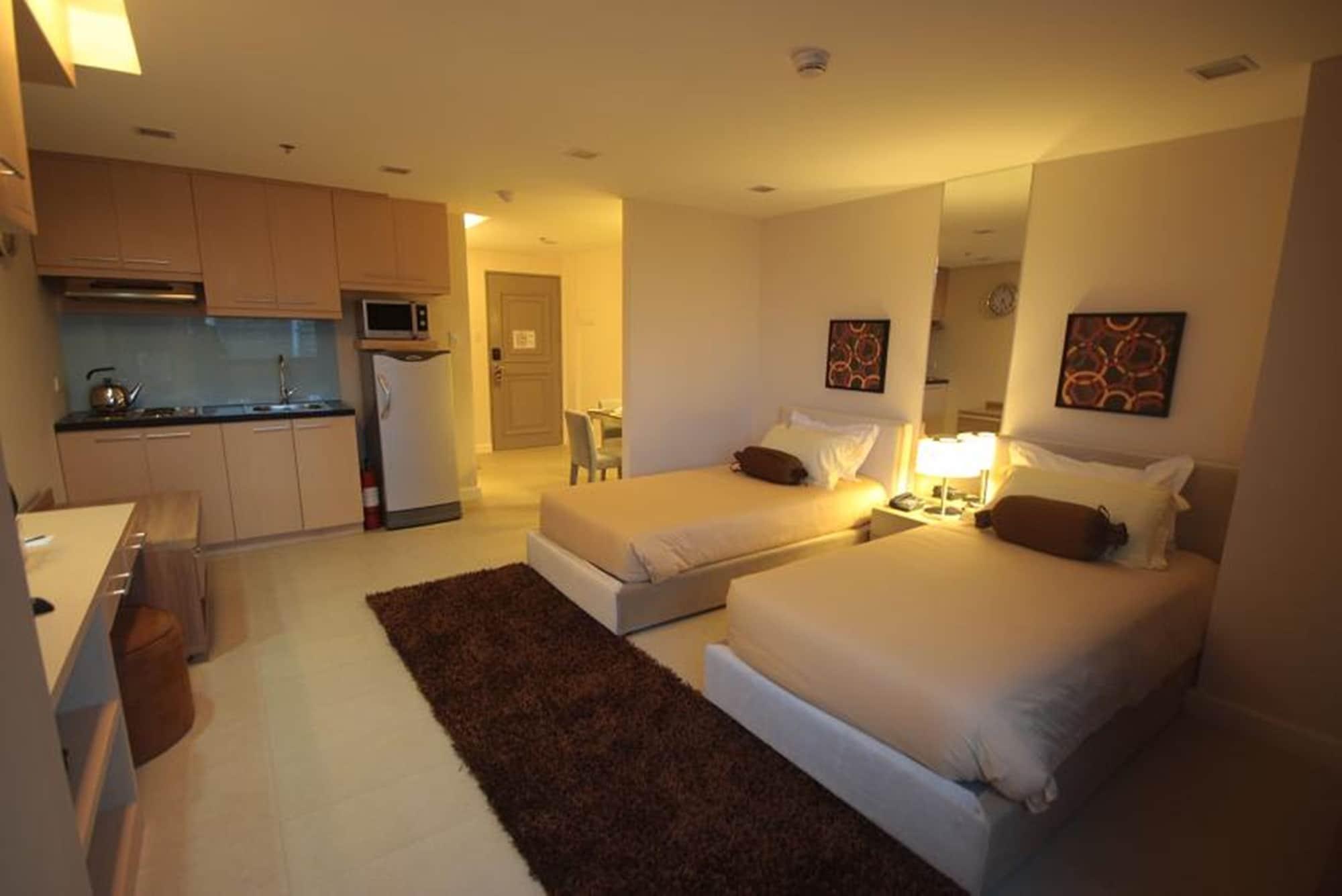 Bsa Twin Towers Aparthotel Mandaluyong Bagian luar foto
