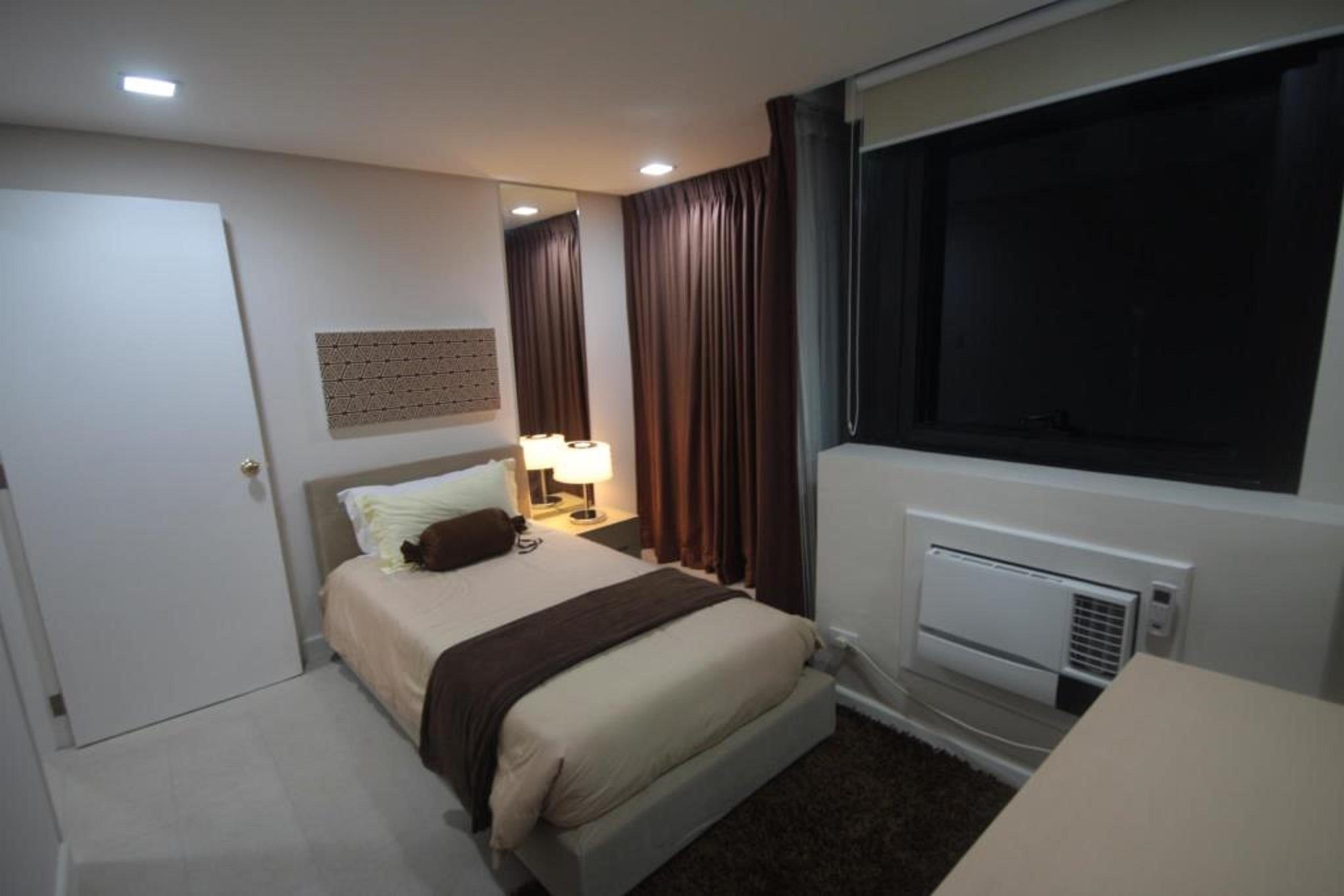 Bsa Twin Towers Aparthotel Mandaluyong Bagian luar foto