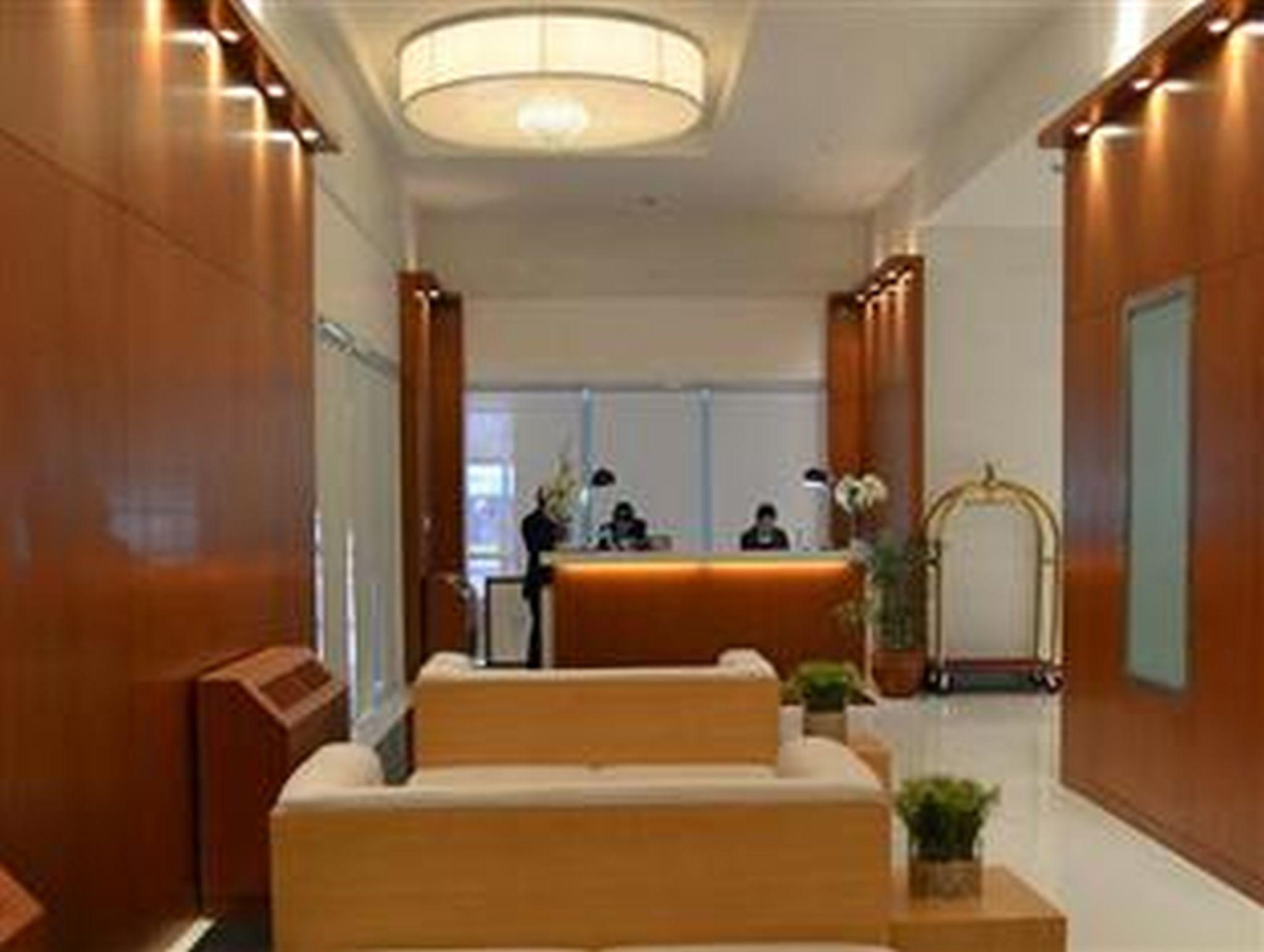 Bsa Twin Towers Aparthotel Mandaluyong Bagian luar foto