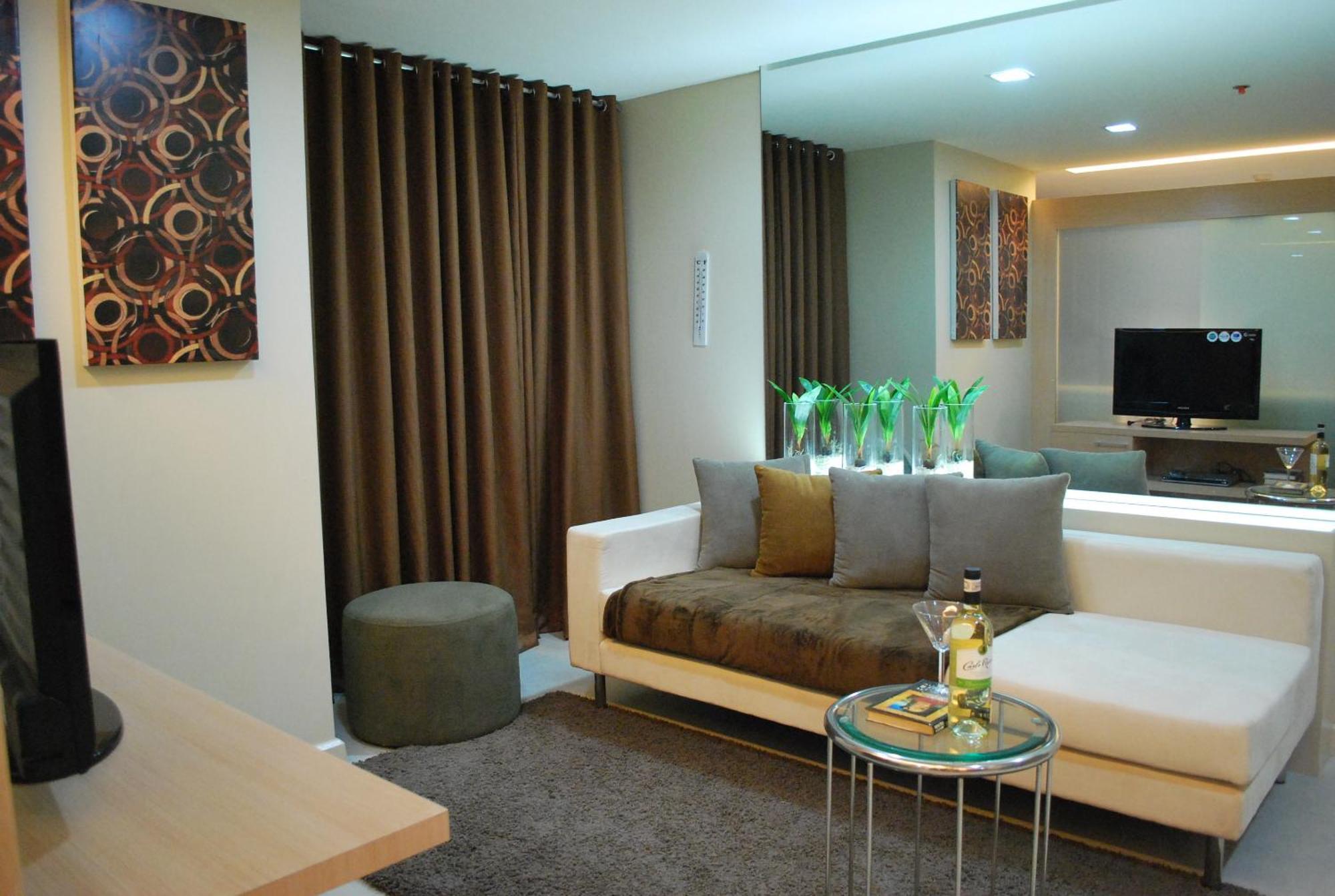Bsa Twin Towers Aparthotel Mandaluyong Bagian luar foto